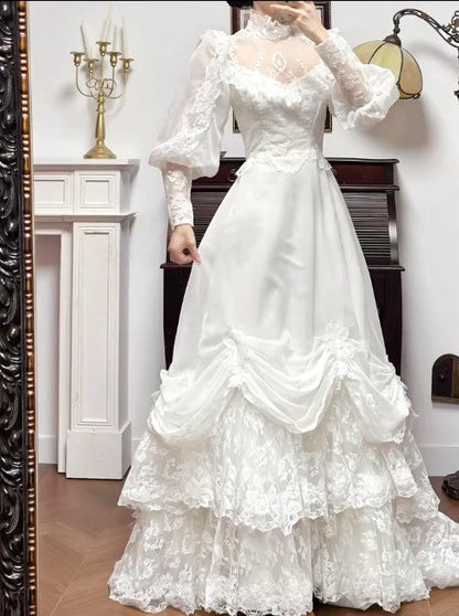Pretty White A-Line Long Sleeve Tulle Lace Applique Train Vintage Wedding Dress ED02205
