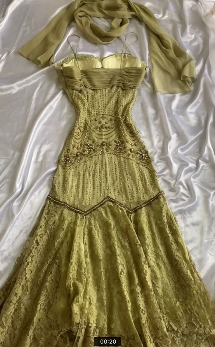 Vintage Spaghetti Straps Mermaid Lace Chiffon Prom Dresses with Beading ED02241