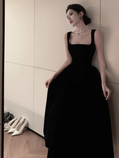 French Hepburn style black velvet suspender dress ED0224