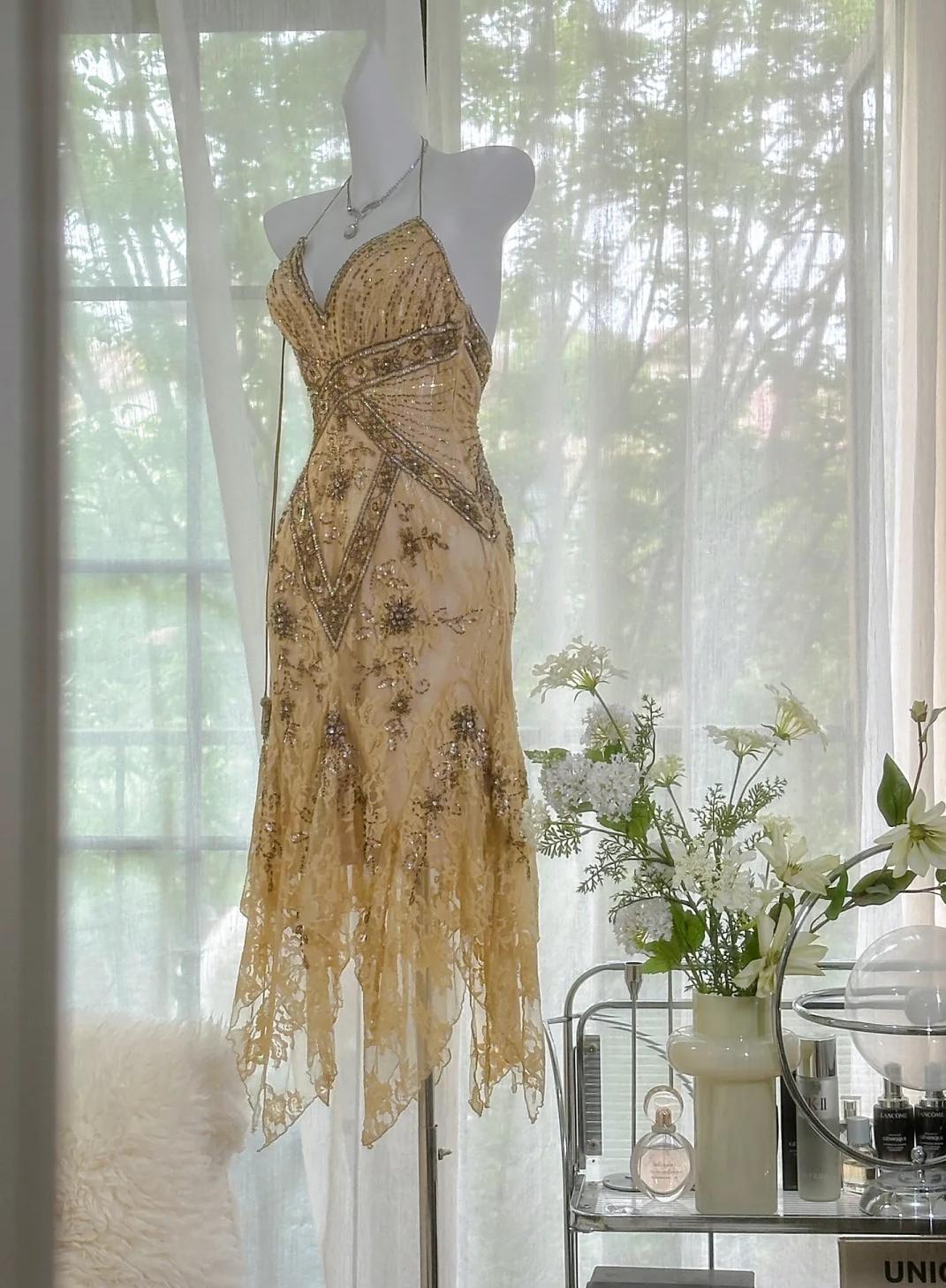 Fascinating Vintage Gold V-Neck Spaghetti Straps Lace Beading Short Prom Dresses ED02277