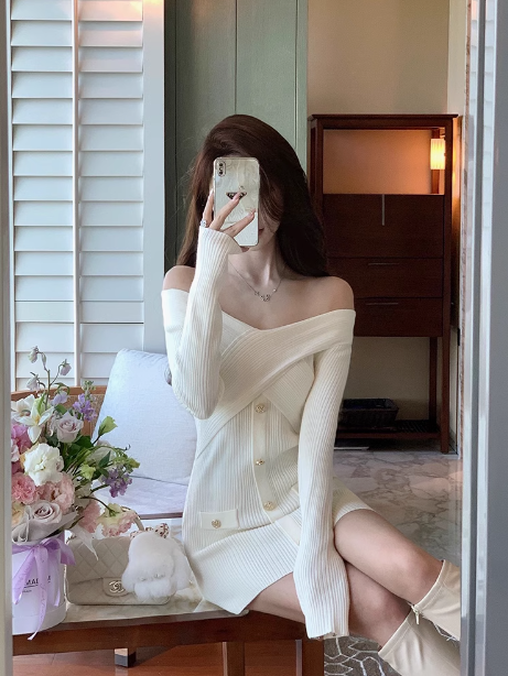 Chanel style white one-shoulder knitted dress ED0227