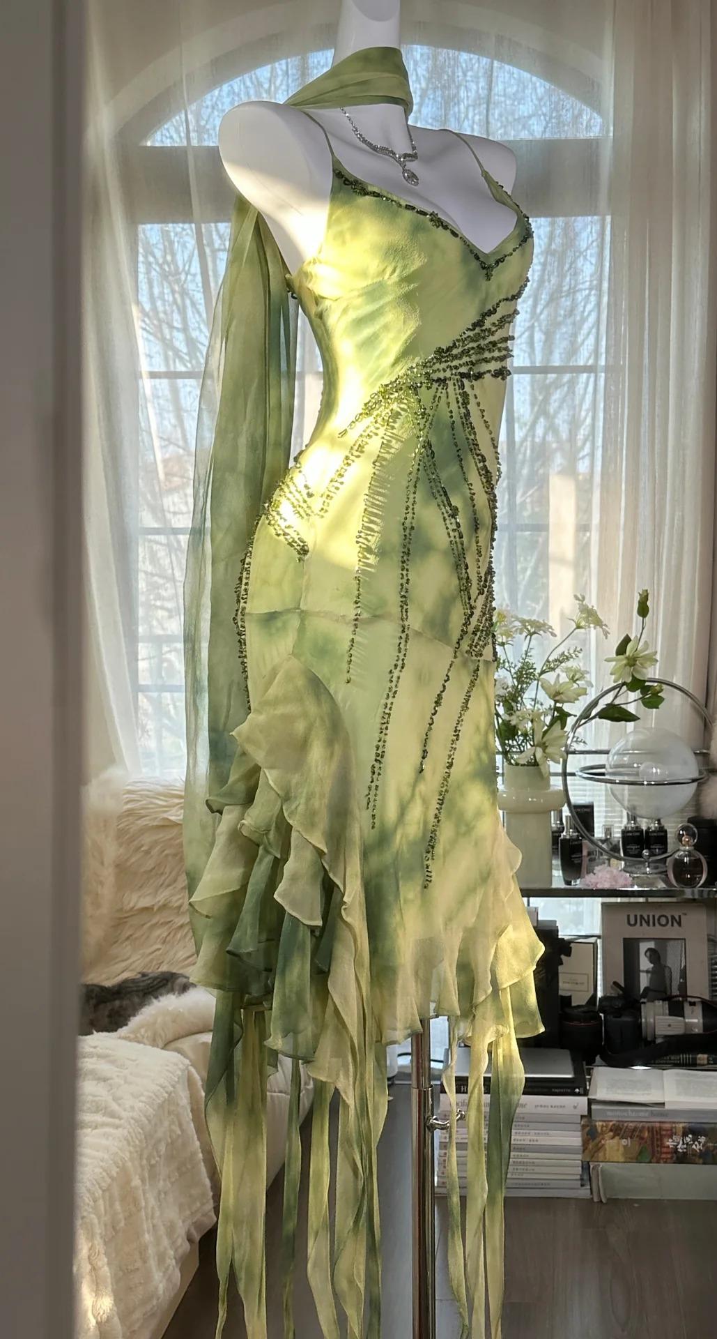 Gorgeous Green Spaghetti Straps Sheath Party Dresses Chiffon Beaded Short Y2K Prom Dresses ED02388