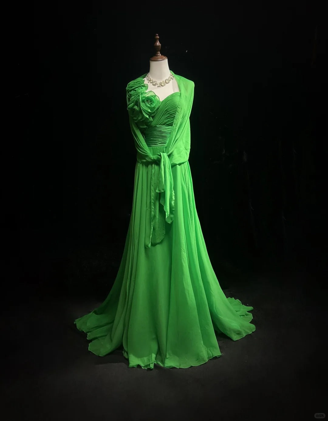 Gorgeous Bud Green A-Line Chiffon Long Prom Dresses Vintage Formal Evening Gowns ED02482