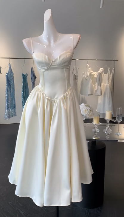 Sweet Cream Spaghetti Straps A-Line Satin Short Prom Dresses Birthday Evening Gowns ED02521