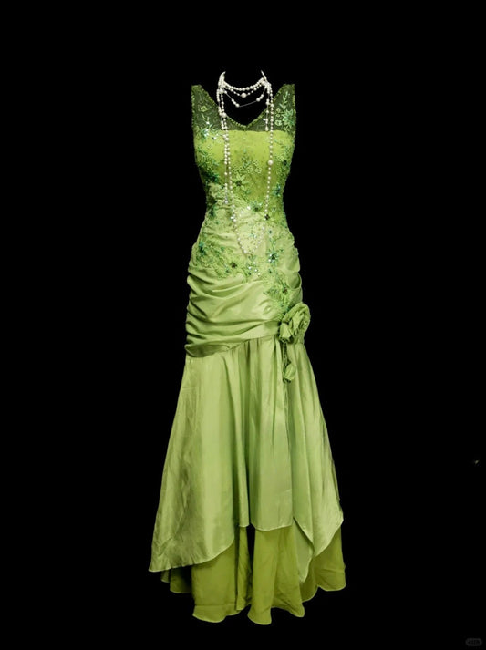 Fairytale Bud Green V-neck Mermaid Satin Beaded Long Prom Dresses Evening Gowns with Appliques ED02551