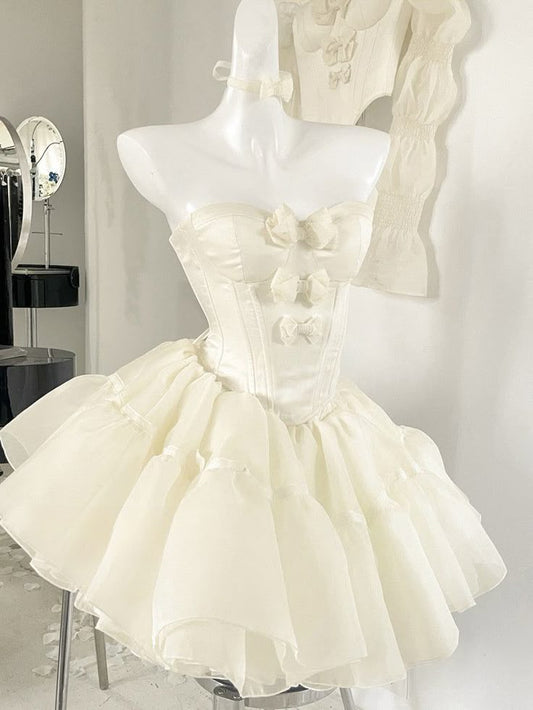 Sweet Off-White Strapless A-Line Tulle Short Prom Dresses Homecoming Dress ED02602