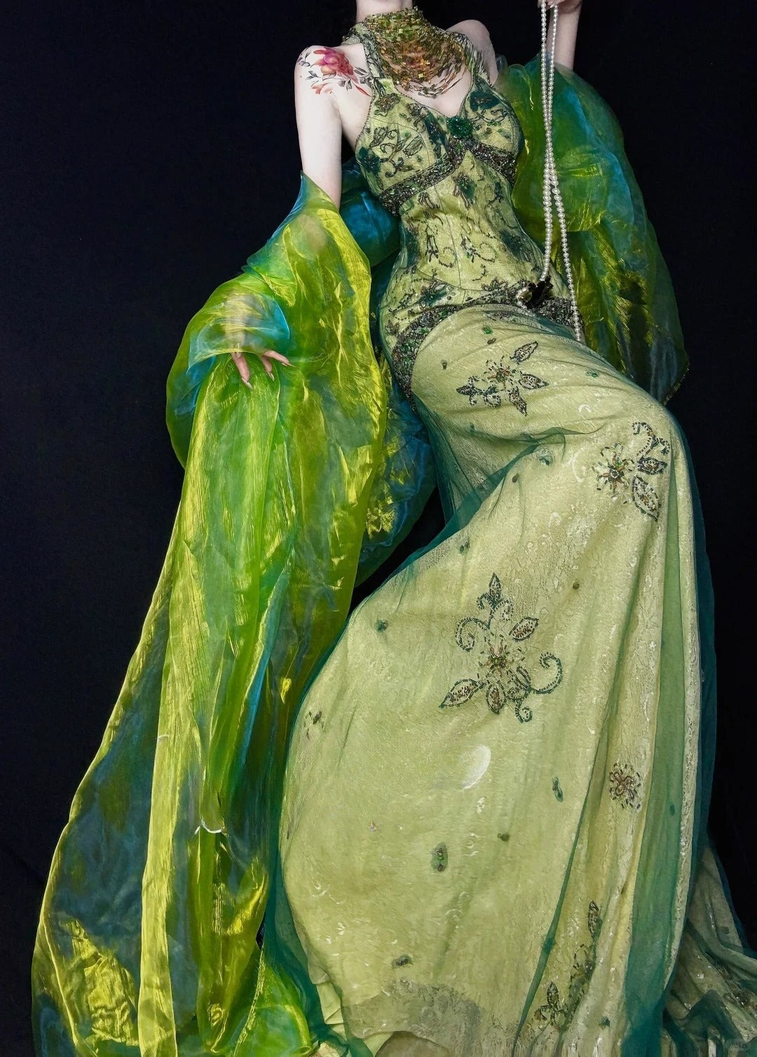 Gorgeous Green V-neck Mermaid Beaded Lace Tulle Long Prom Dresses Vintage Elegant Formal Evening Gowns ED02615