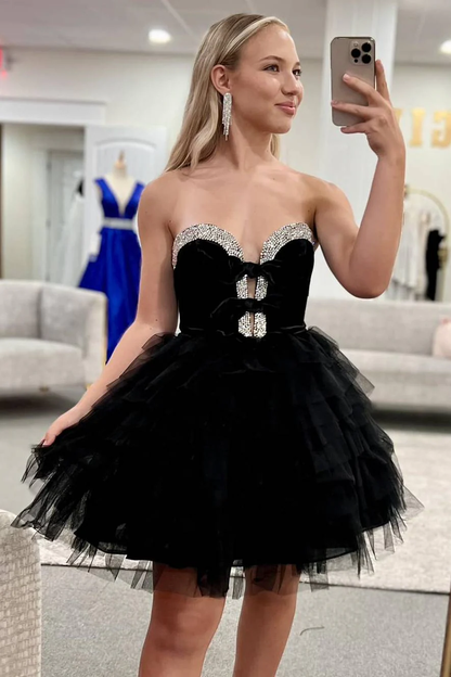 Elegant Black Sweetheart Neck A-Line Tulle Short Prom Dresses Homecoming Dress with Diamonds ED02652