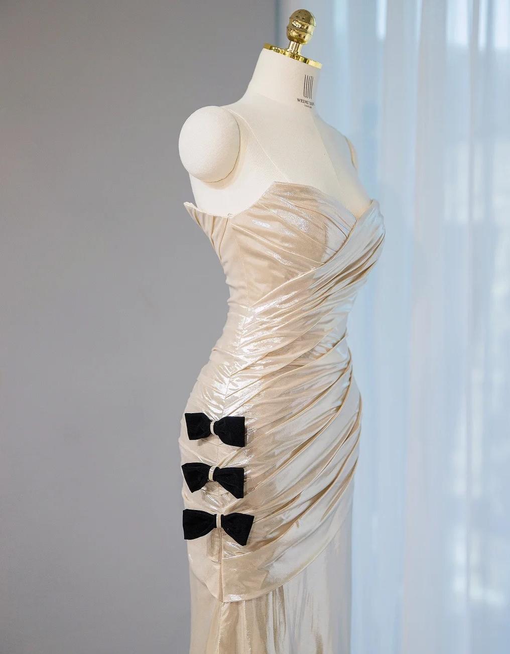 Elegant Champagne V-neck Mermaid Glitter Satin Long Prom Dresses Fashion Formal Evening Gowns ED02666