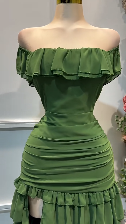 Stunning Forest Green Off-the-shoulder Bodycon Chiffon Tiered Long Party Dresses Evening Gowns with Slits ED02701