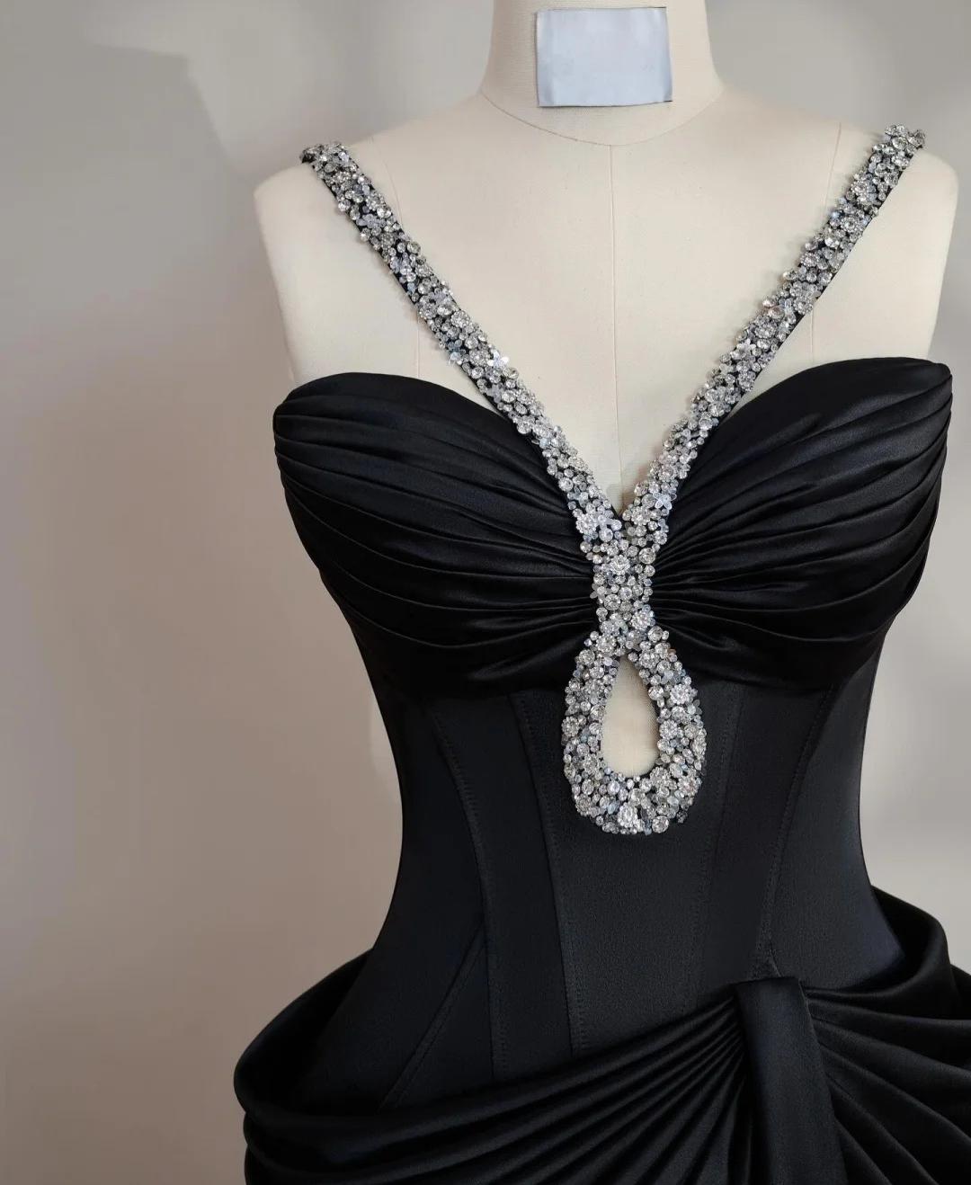 Elegant Black V-neck Mermaid Satin Long Prom Dresses Formal Evening Gowns ED02729
