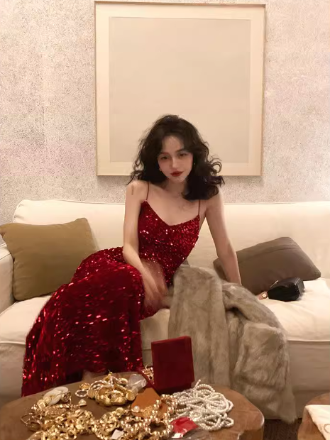 Velvet Sequined V-Neck Suspender Mermaid Maxi Dress ED0276