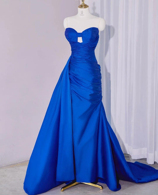 Stunning Royal Blue Sweetheart Neck Sheath Satin Long Prom Dresses Formal Evening Gowns with Slits ED02776