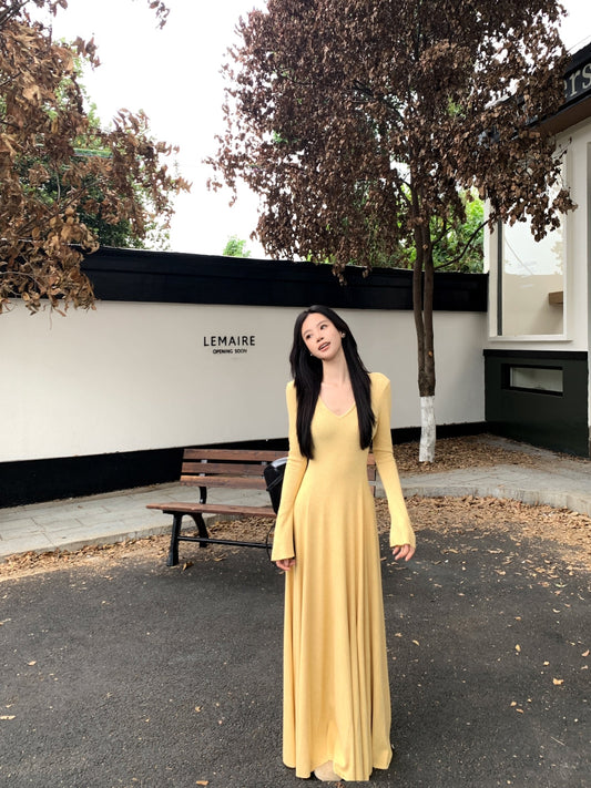 Gentle style V-neck long-sleeved knitted dress ED0279