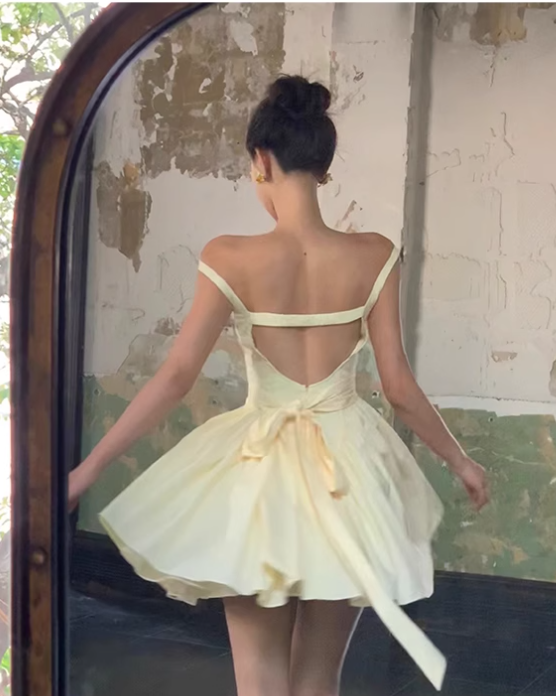 Sweet Yellow Spaghetti Straps A-Line Satin Short Party Dress Homecoming Dress ED02825