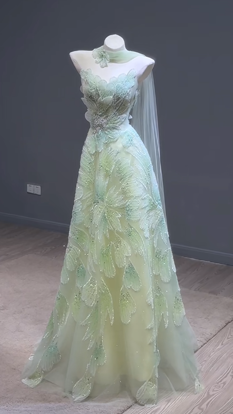 Fairytale Strapless Green A-Line Tulle Long Prom Dresses Elegant Evening Gowns with Beading ED02839