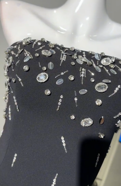 Elegant Black Strapless Sheath Satin Beaded Short Party Dresses Homecoming Dresses ED02844