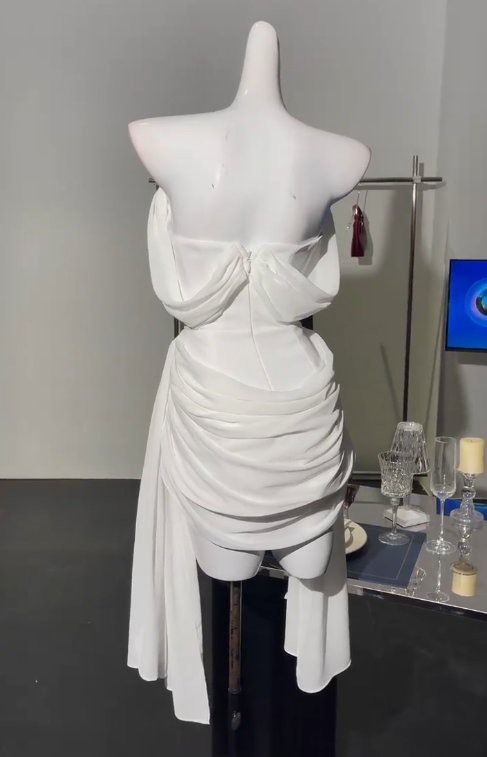 Elegant White Off Shoulder Sheath Chiffon Short Prom Dresses Fashion Homecoming Dresses ED02861