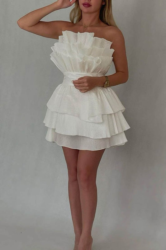 White Strapless A-Line Short Stunning Prom Dress Fashion Homecoming Dress with Pleats ED02905