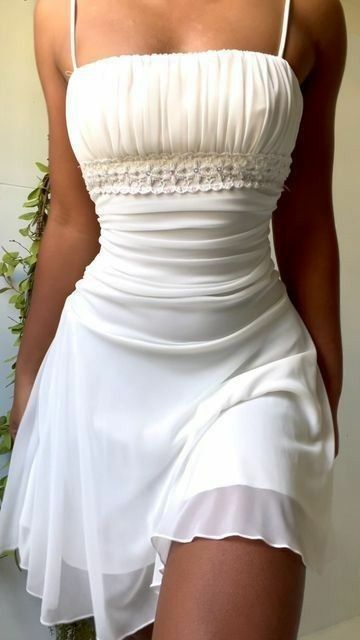 Elegant White Spaghetti Straps Sleeveless Chiffon Short Prom Dresses  ED02916