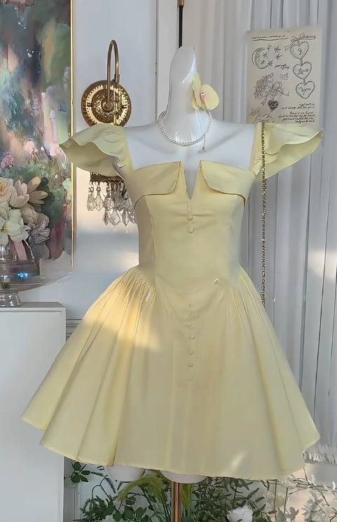 Gorgeous Butter Yellow Square Neck A-Line Short Birthday Party Dress Sweet Homecoming Dress ED03003