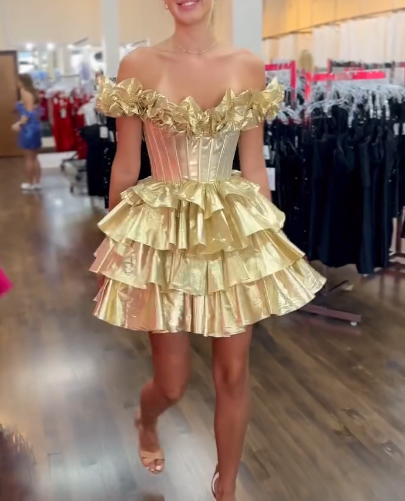 Gorgeous Gold Off-the-shoulder A-Line Taffeta Short Prom Dresses Tiered Homecoming Dress ED03074