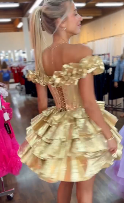 Gorgeous Gold Off-the-shoulder A-Line Taffeta Short Prom Dresses Tiered Homecoming Dress ED03074