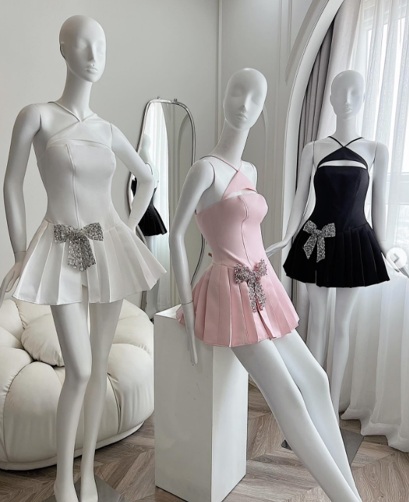 Fashion Black Halter A-Line Satin Pleated Short Evening Dress Elegant Party Dress ED03080