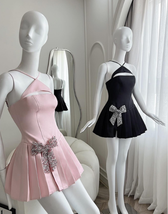 Fashion Black Halter A-Line Satin Pleated Short Evening Dress Elegant Party Dress ED03080