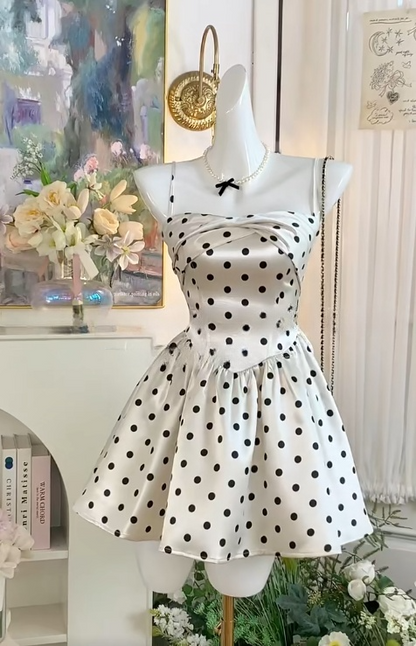Fashion Spaghetti Straps Polka Dot A-Line Satin Short Outdoor Party Dress Homecoming Dress ED03090