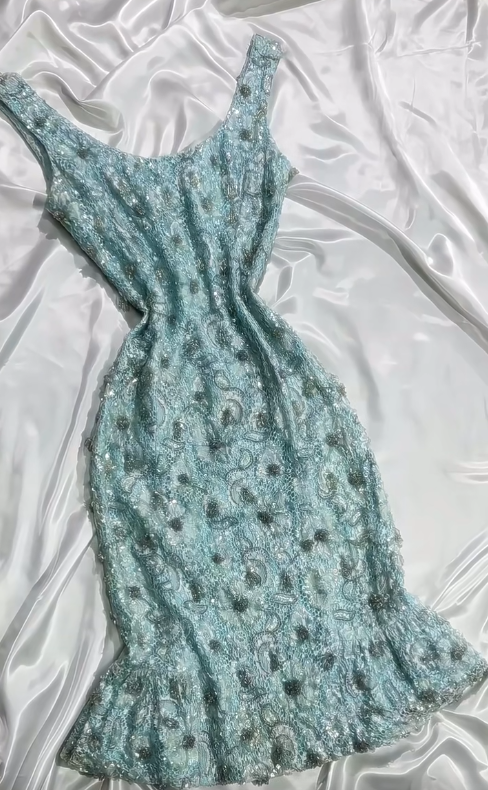 Stunning Blue Jewel Sheath Lace Beaded Short Retro Evening Gowns ED03109