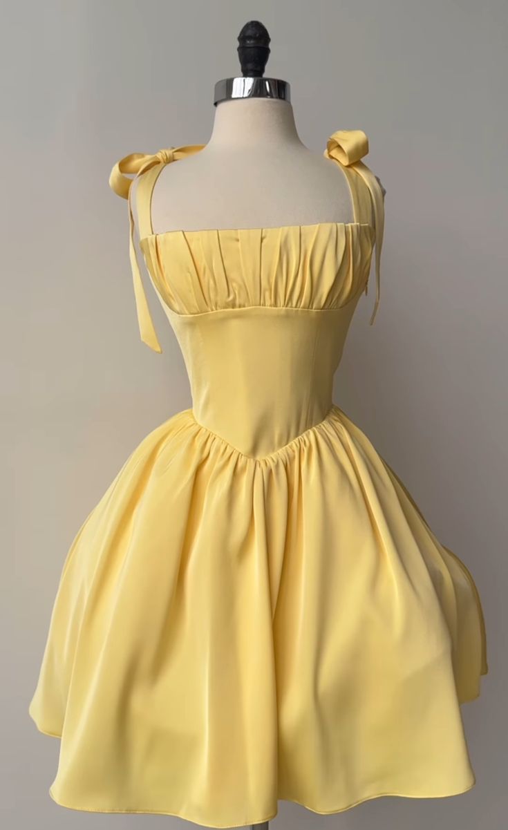 Fashion Yellow Spaghetti Straps A-Line Satin Short Birthday Party Dress Sweet 16 Dress ED03112