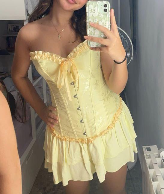 Sweet Yellow Strapless Bodycon Chiffon Satin Short Party Dress Fashion Homecoming Dress ED03127