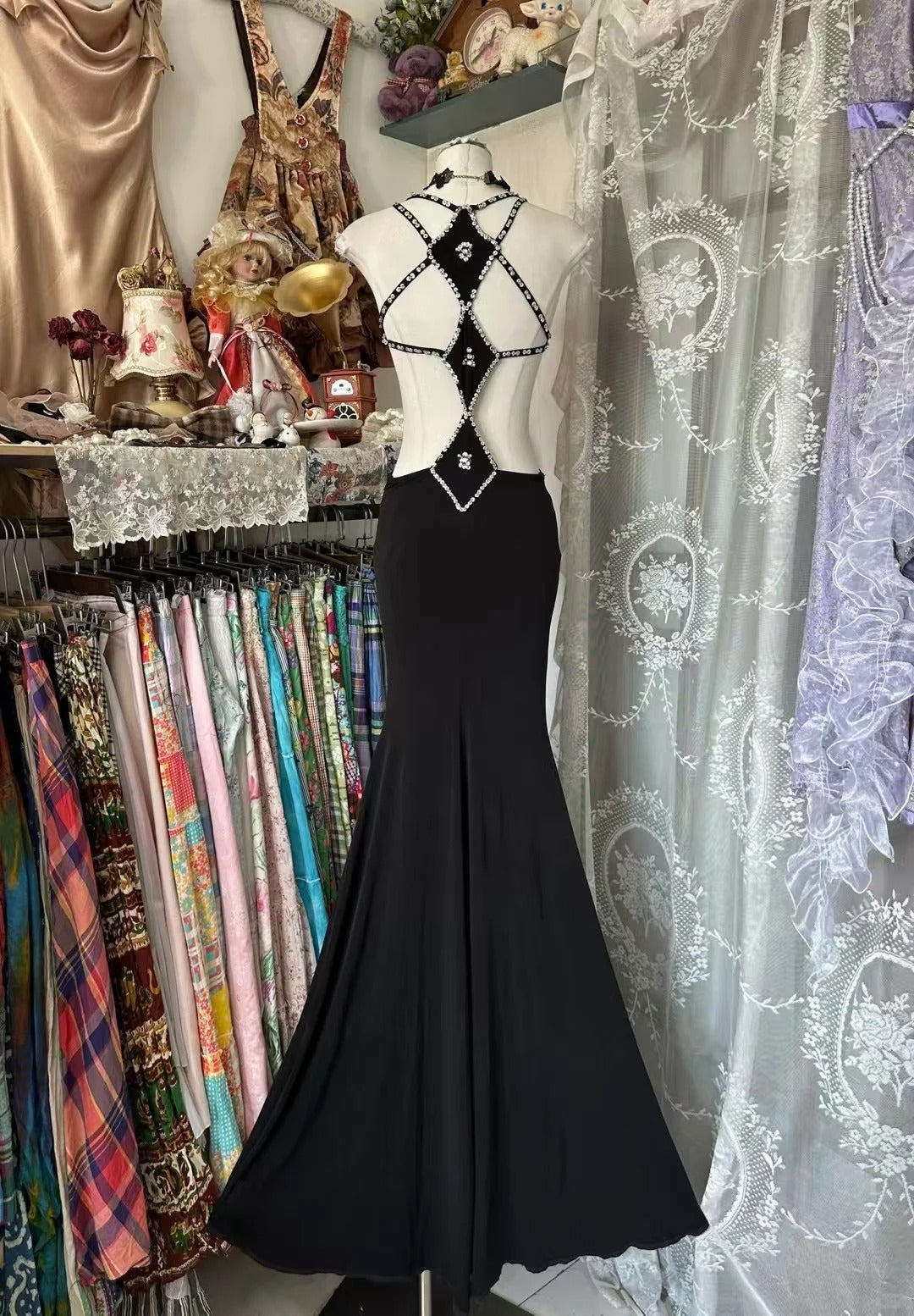 Glamour Black V-neck Mermaid Evening Gowns Beaded Chiffon Open Back Long Prom Dresses ED03136