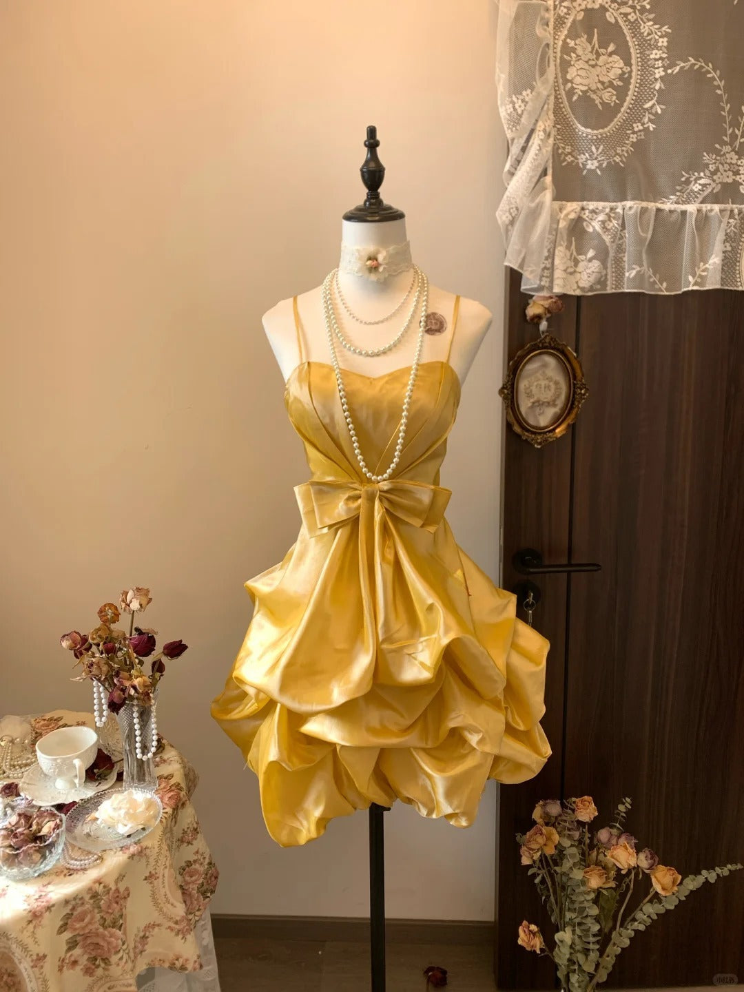 Vintage Gold Spaghetti Straps A-Line Satin Short Prom Dresses Elegant Homecoming Dress ED03137