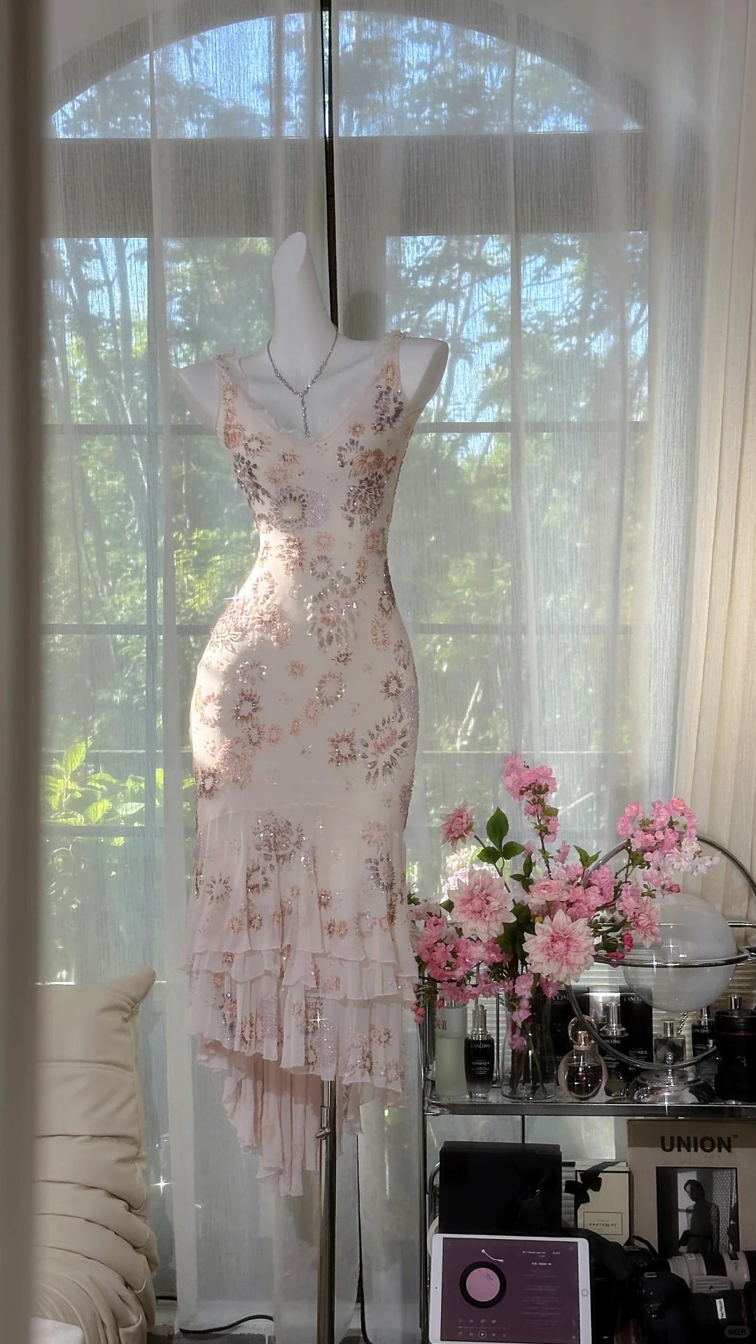 Glamour Apricot V-neck Sheath Chiffon Short Prom Dresses Elegant Evening Gowns with Beading ED03142