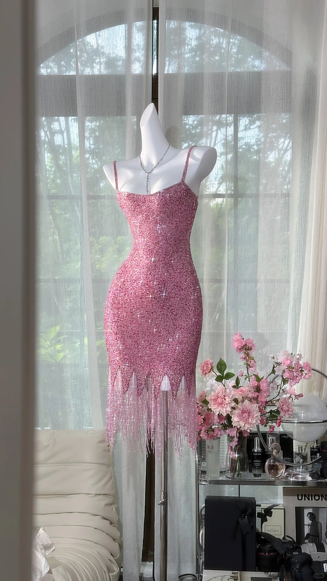 Fairytale Pink Spaghetti Straps Bodycon Beaded Sequin Short Prom Dresses ED03155