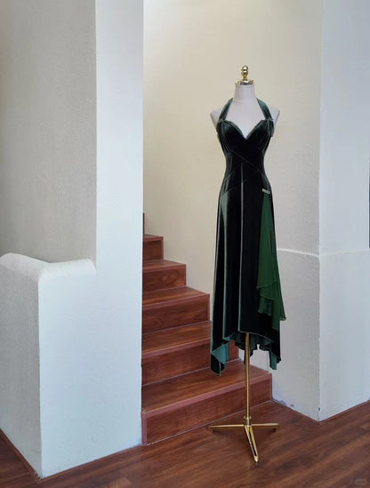 Vintage Dark Green Halter Sheath Velvet Short Prom Dresses ED03227