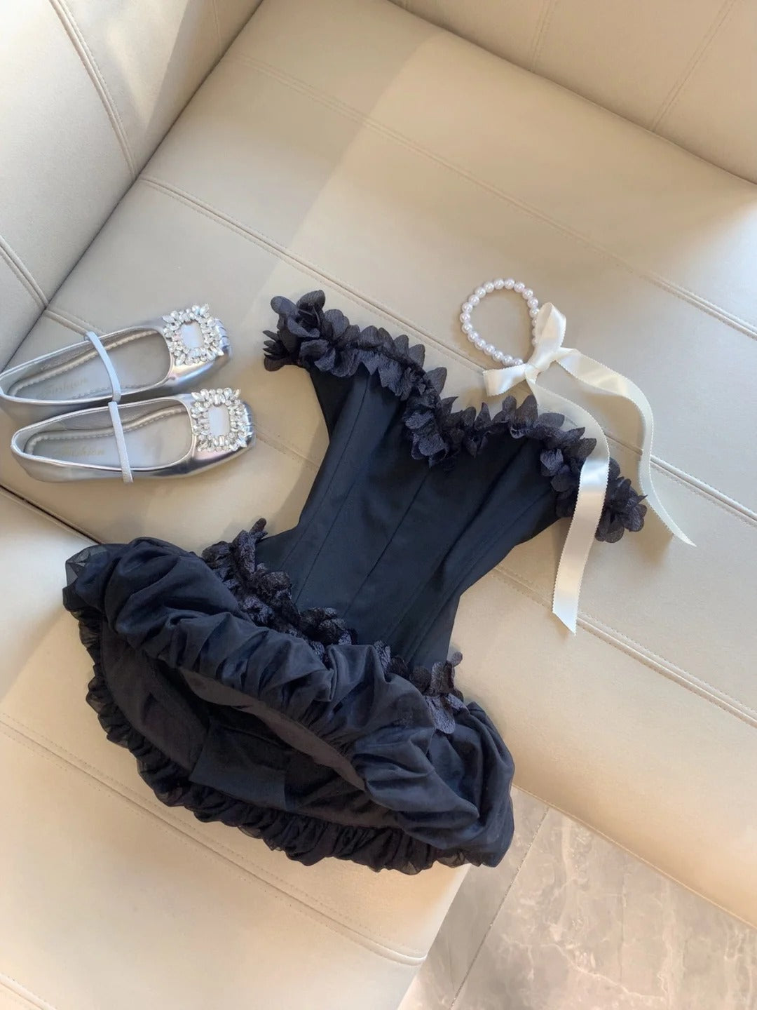 Elegant Off-the-shoulder Tulle Applique Short Ball Gown Fashion Party Dress ED03266