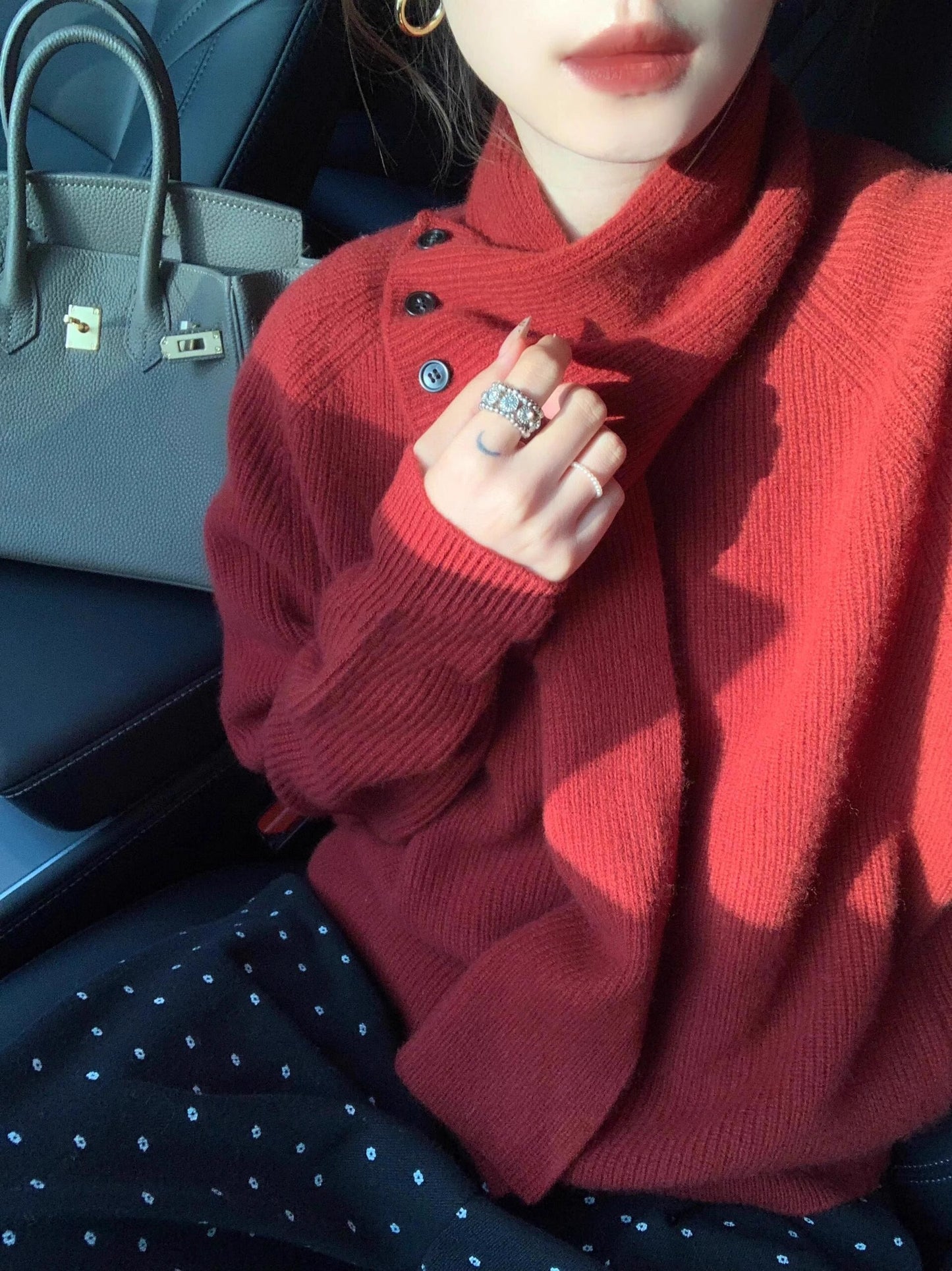 Korean style lazy style knitted pullover sweater with detachable scarf ED0327