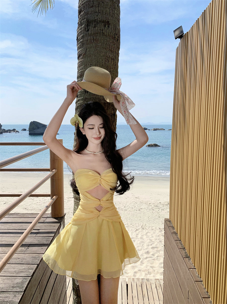 Chic Yellow A-Line Tulle Strapless Beach Holiday Short Dress ED03300