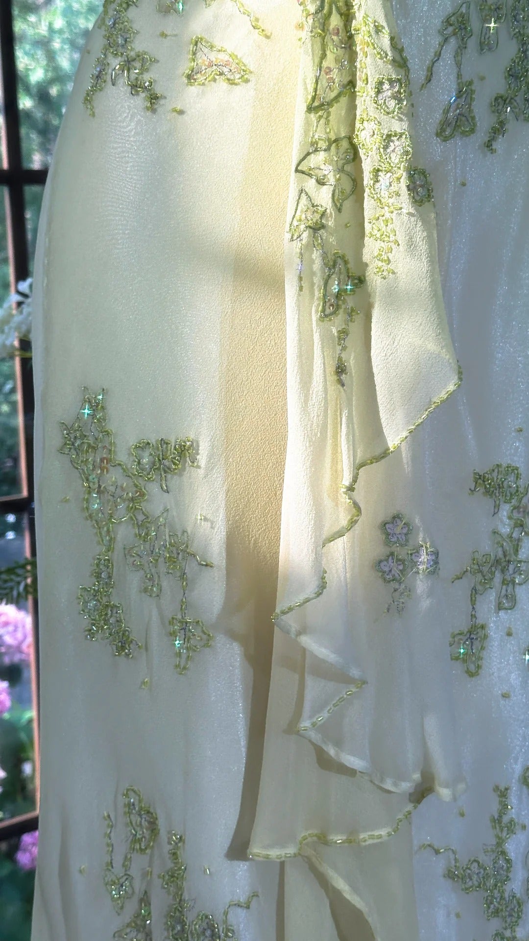 Vintage Halter Neck Sheath Chiffon Beaded Evening Dress Light Green Prom Dresses ED03464