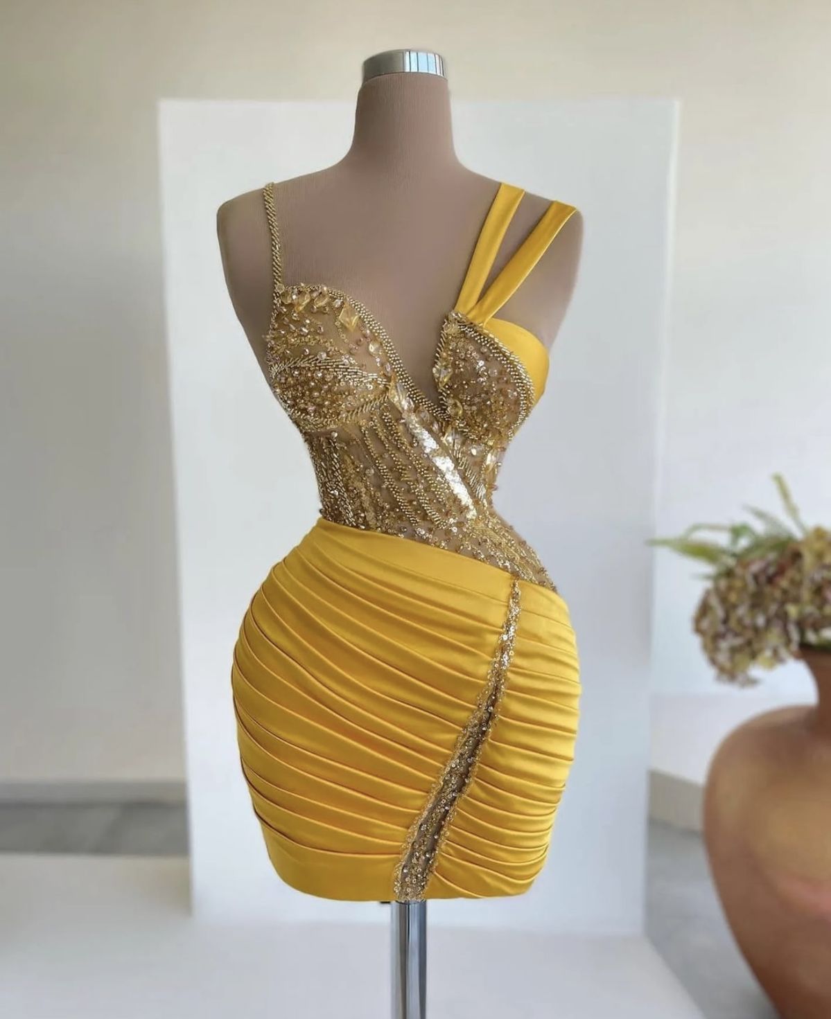 Sexy Asymmetric Bodycon Yellow Satin Beaded Short Homecoming Dresses Outdoor Party Outfit ED03512
