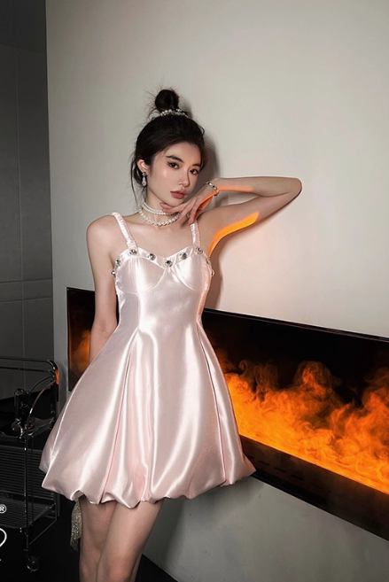 Sweet Pink Birthday Dress A-Line Satin Short Homecoming DressED03523