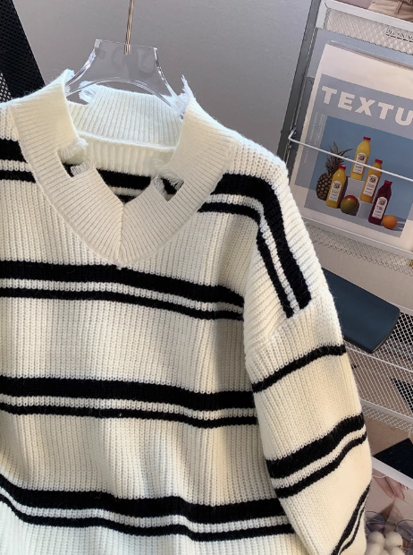 Korean style V-neck ripped striped sweater ED0353