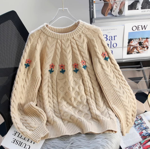 Sweet embroidered round neck white cable knot sweater  ED0389