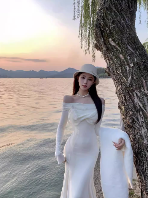 French style one-shoulder white long-sleeved knitted fishtail dress ED0428