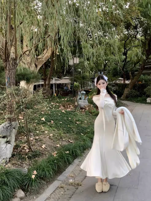 French style one-shoulder white long-sleeved knitted fishtail dress ED0428