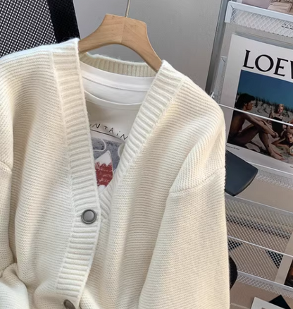 Korean style gentle V-neck loose outer wear knitted cardigan  ED0458