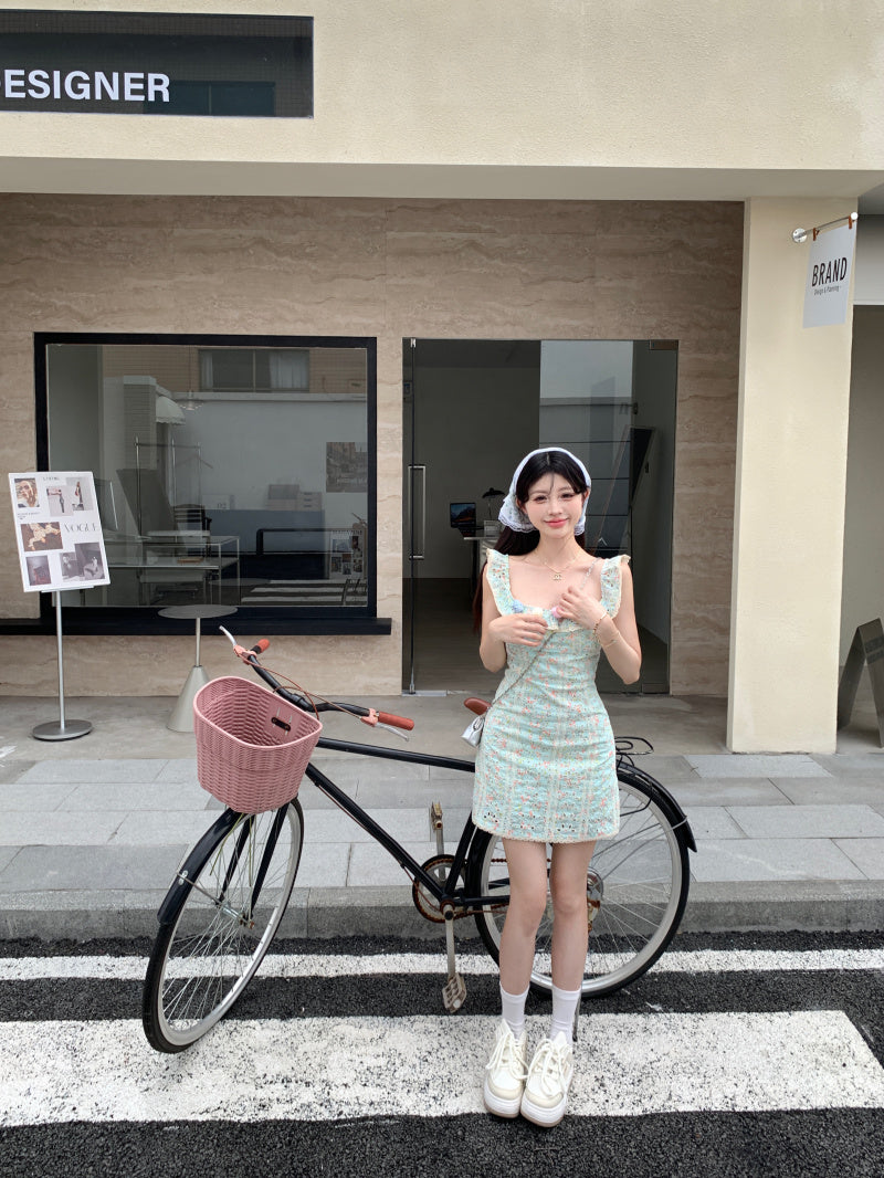 French tea break gentle floral small flying sleeve square neck dress ED0468